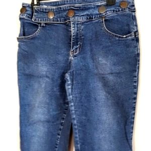 CAPRI JEANS SIZE 9, BY TOO HOT, SPANDEX (STRETCHY) ZIPPER BUTTON AND  VELCRO